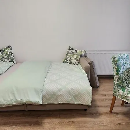 Butterfly Apartment *